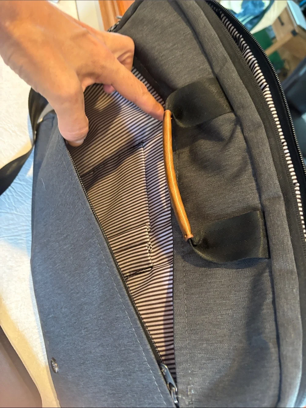 Pkg laptop bag